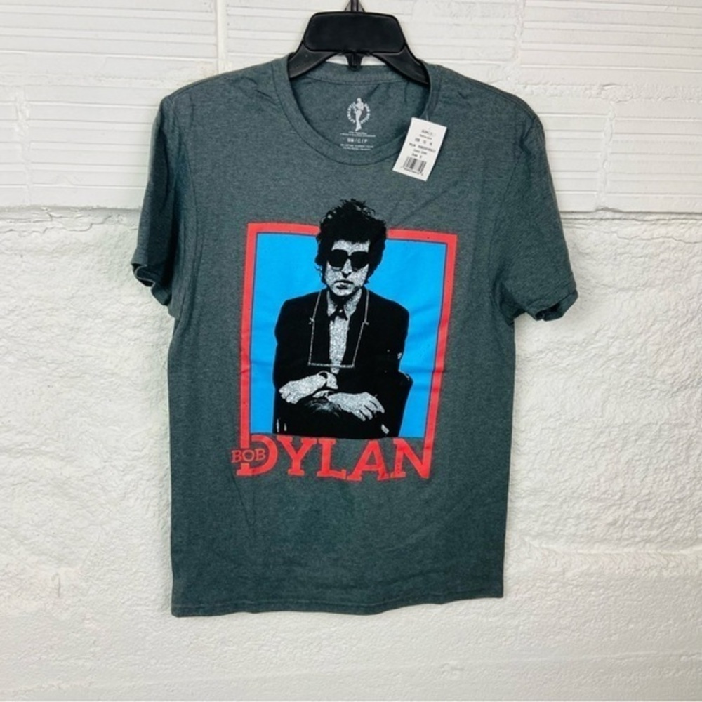 NWT AUTHENTIC BOB DYLAN gray face graphic short sleeve UNISA shirt size small
